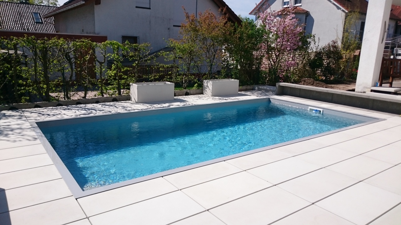 Gfk Pool Grau